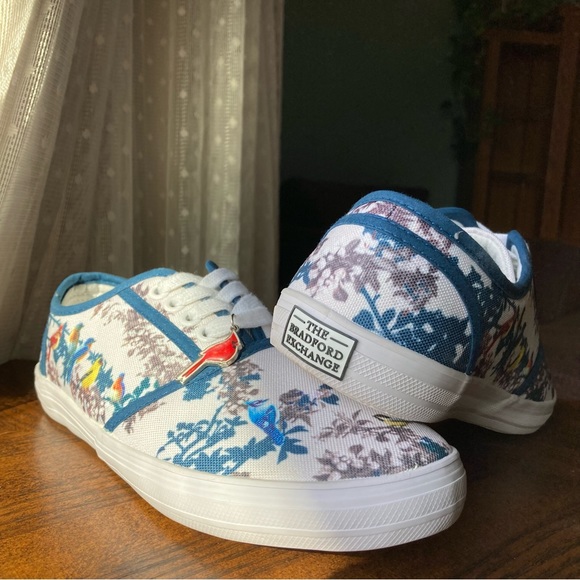 The Bradford Exchange Song’s of Spring Women’s shoes - Picture 12 of 13